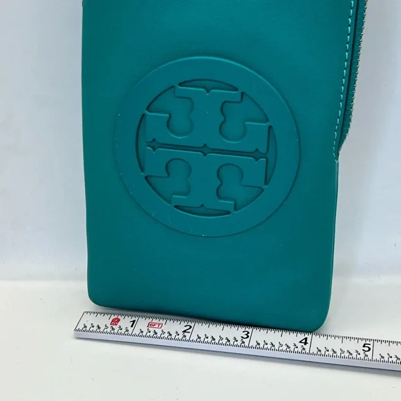 Tory Burch Teal Leather Crossbody Phone Bag - Picture 5 of 7